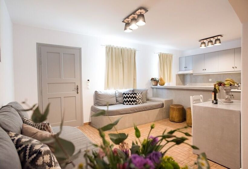 اتاق خانوادگی, Aletro Cottage Houses