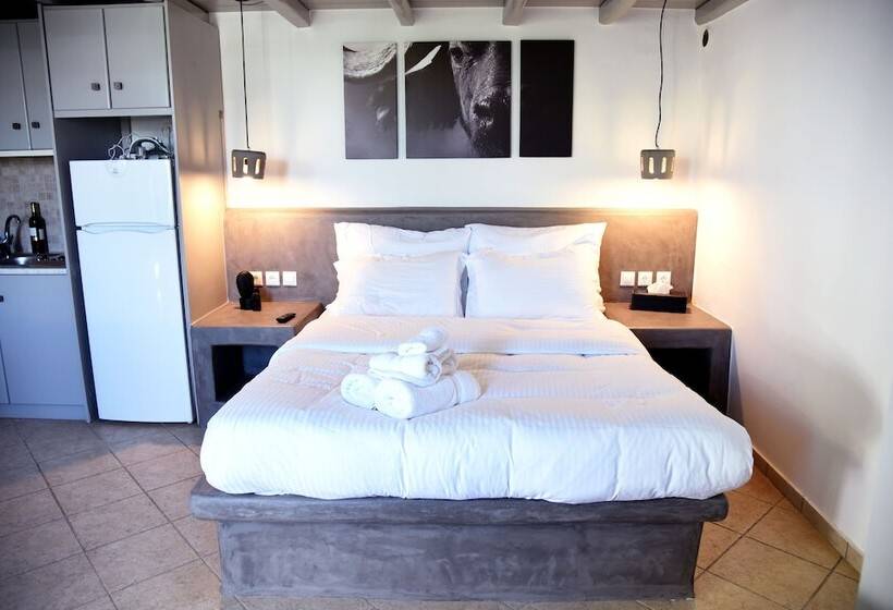 اتاق خانوادگی, Aletro Cottage Houses