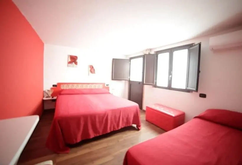 スタンダードルーム, All'ombra Del Noce B&b