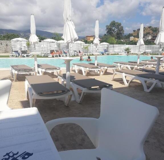 Студия Стандарт, All'ombra Del Noce B&b