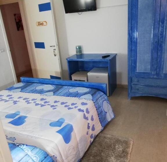 标准三人间, All'ombra Del Noce B&b