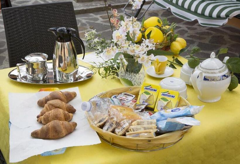 标准工作室, All'ombra Del Noce B&b