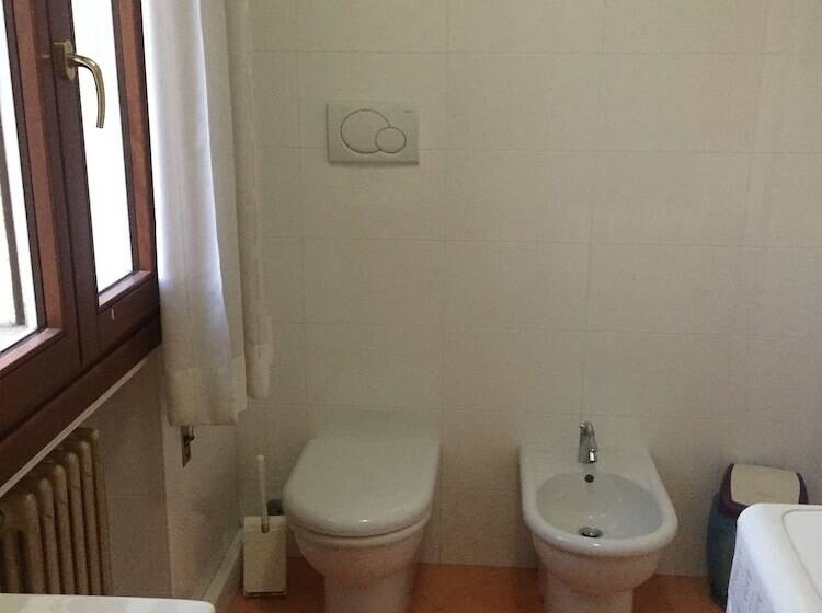 חדר סטנדרט חדר אמבטיה משותף, B&b Paradiso