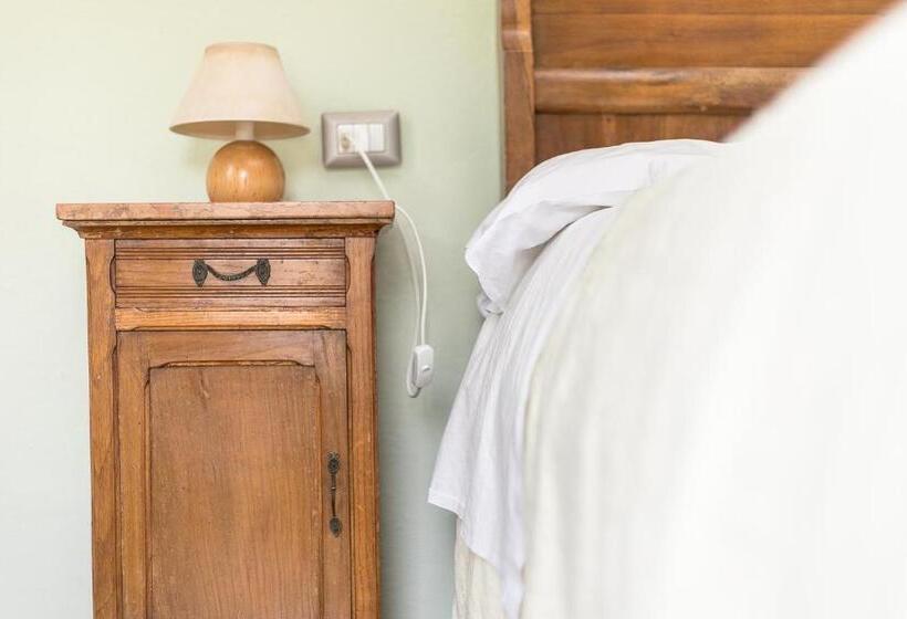 Standard Szoba Erkéllyel, Albergo Diffuso Ca' Spiga