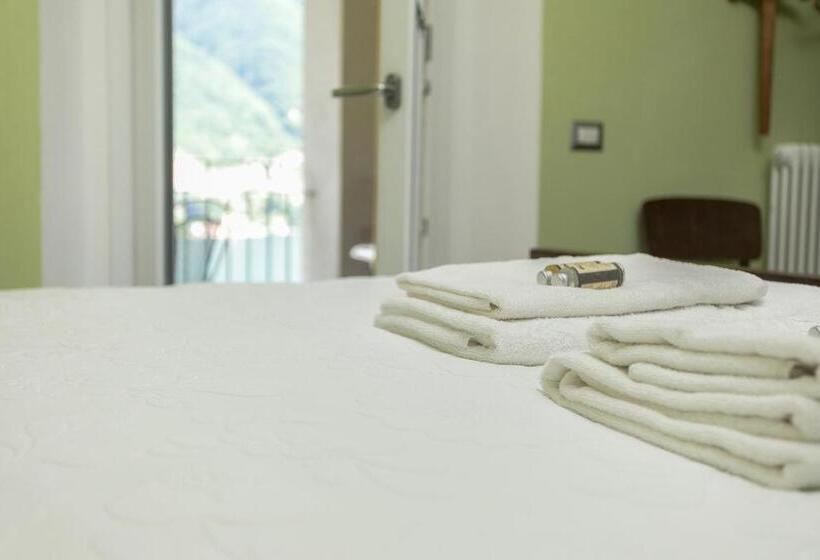 Standard Szoba Erkéllyel, Albergo Diffuso Ca' Spiga