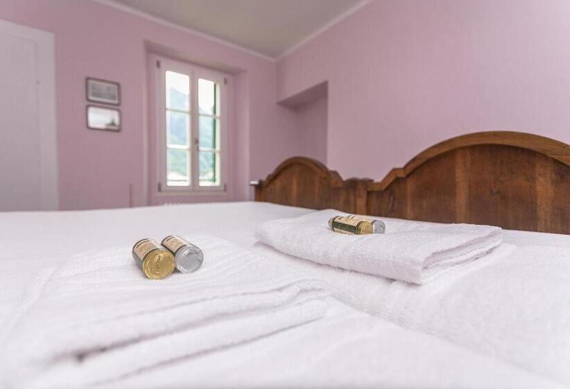 Номер Стандарт Вид на Озеро, Albergo Diffuso Ca' Spiga