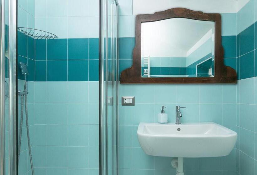 Háromágyas Standard Szoba, Albergo Diffuso Ca' Spiga