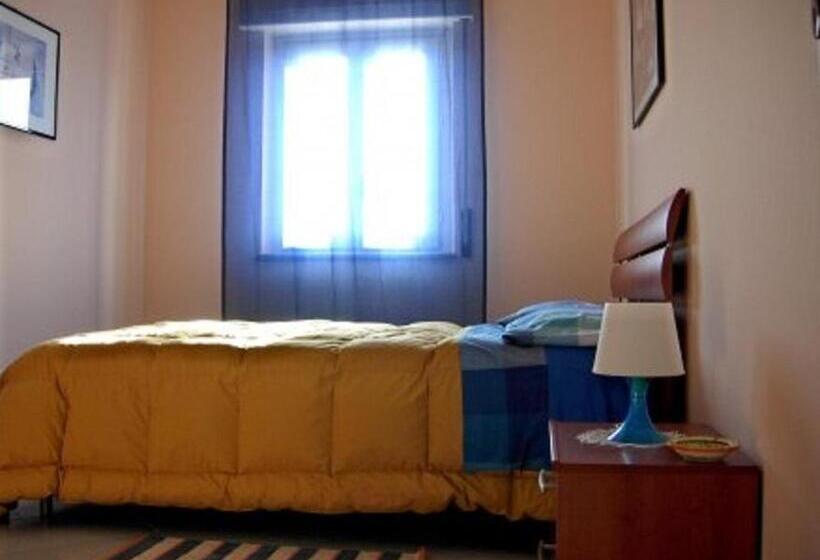 스탠다드 룸, Costapicca