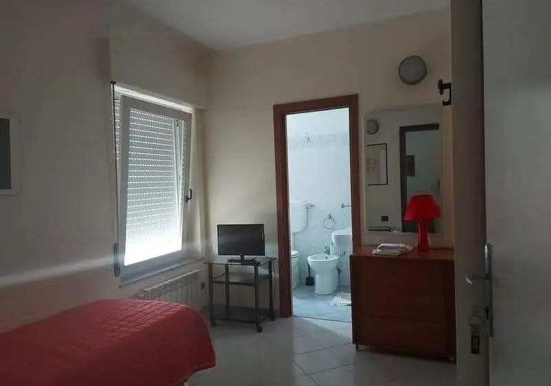 Comfort Kolmen Hengen Huone, Costapicca