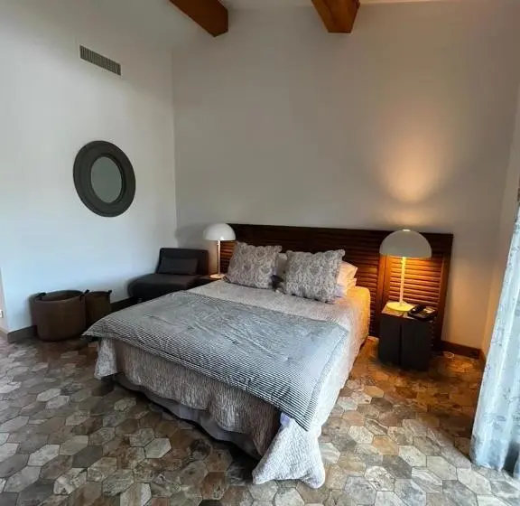 スタンダードルーム, Auberge De L Oumède