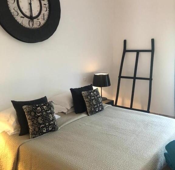 Номер Стандарт Трехместный, Auberge De L Oumède