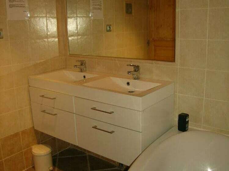 חדר משפחתי, Le Plein Sud