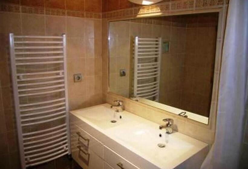 חדר משפחתי, Le Plein Sud