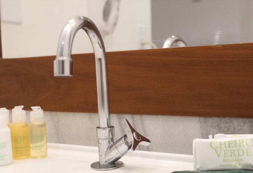 四人标准间, Pousada Cheiro Verde