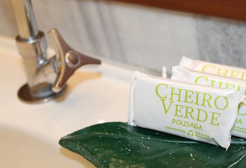 غرفة قياسية رباعية, Pousada Cheiro Verde