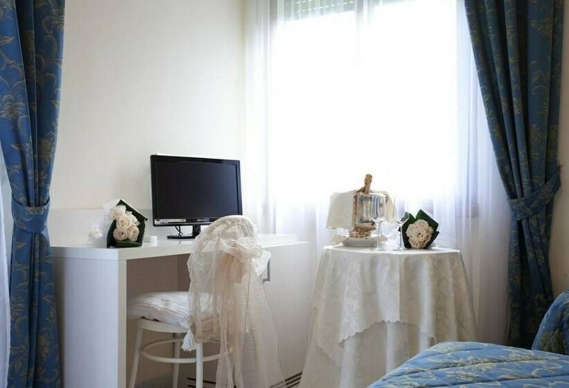 Номер Стандарт, Ristorante Grappolo D Oro