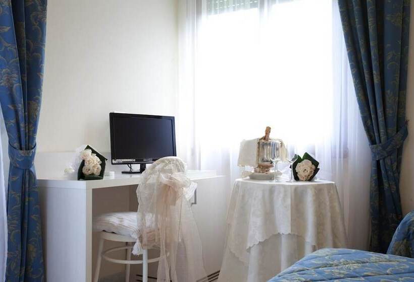 Номер Стандарт, Ristorante Grappolo D Oro