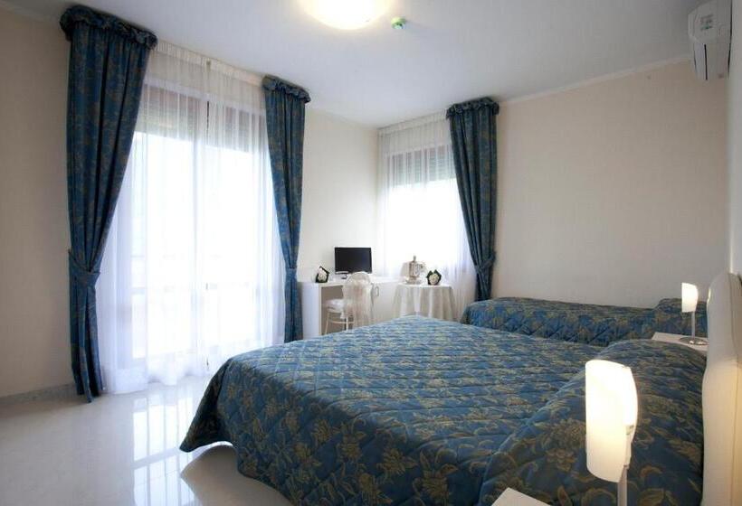 Номер Стандарт, Ristorante Grappolo D Oro