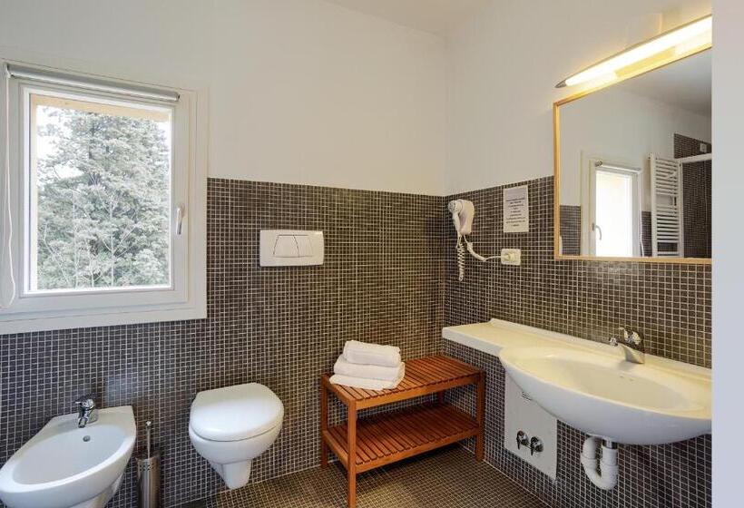 חדר סטנדרט, Terantiga