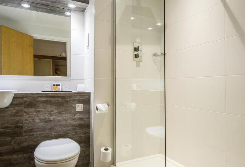 스탠다드 룸, The Woodlands Event Centre