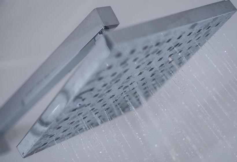 스탠다드 룸, The Woodlands Event Centre