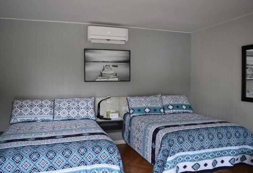 חדר סטנדרט שתי מיטות זוגיות, Motel De L Anse Et Camping Rimouski