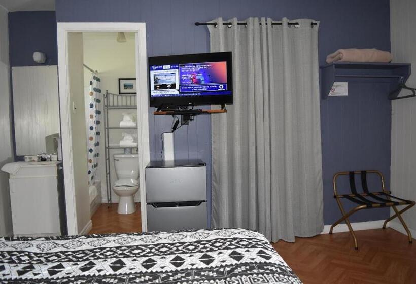 חדר סטנדרט עם מיטת קווין, Motel De L Anse Et Camping Rimouski