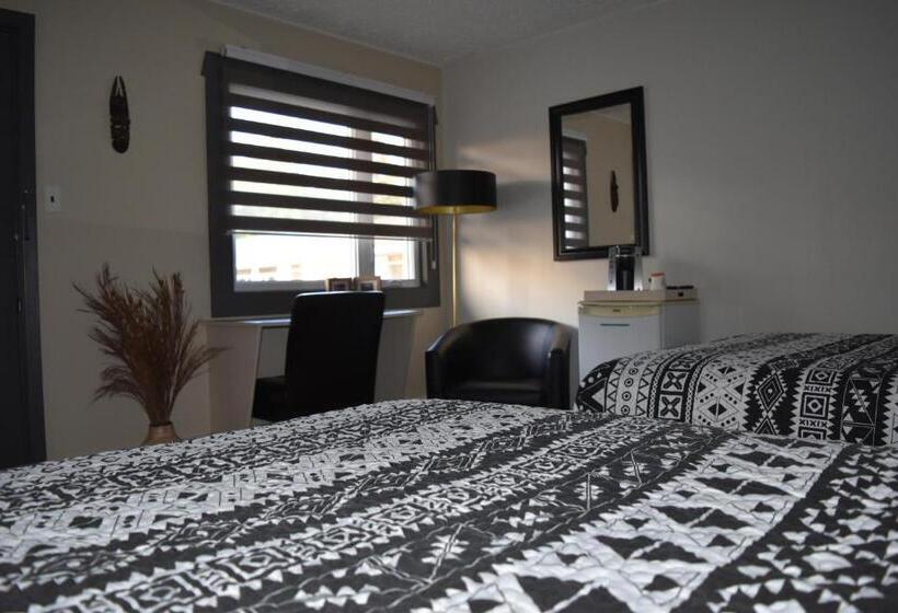 חדר סטנדרט שתי מיטות זוגיות, Motel De L Anse Et Camping Rimouski