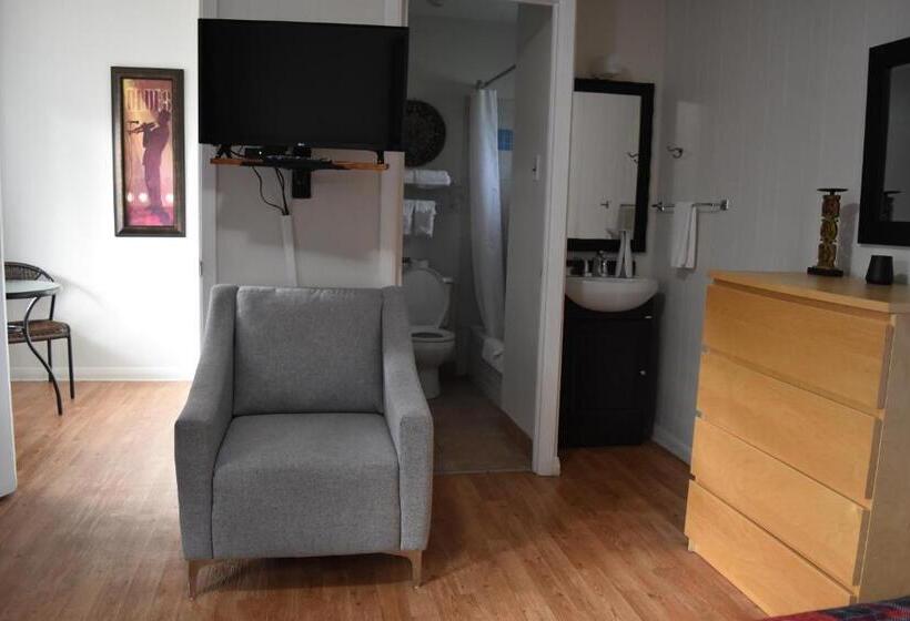 חדר סטנדרט שתי מיטות זוגיות, Motel De L Anse Et Camping Rimouski