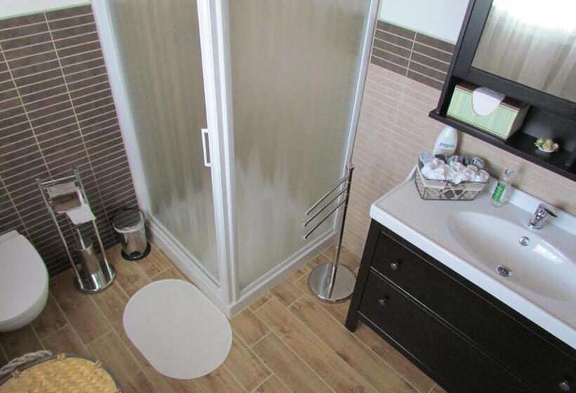 اتاق کلاسیک, Mums B And B   Colonnina Elettrica