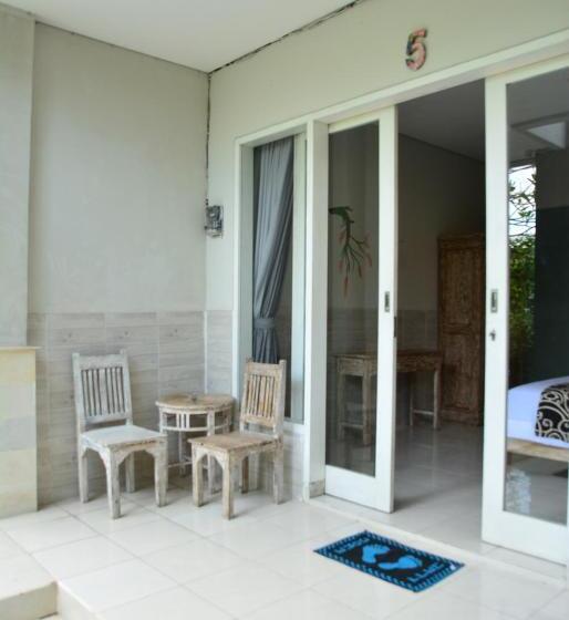 带泳池观景的豪华房, Asung Guesthouse