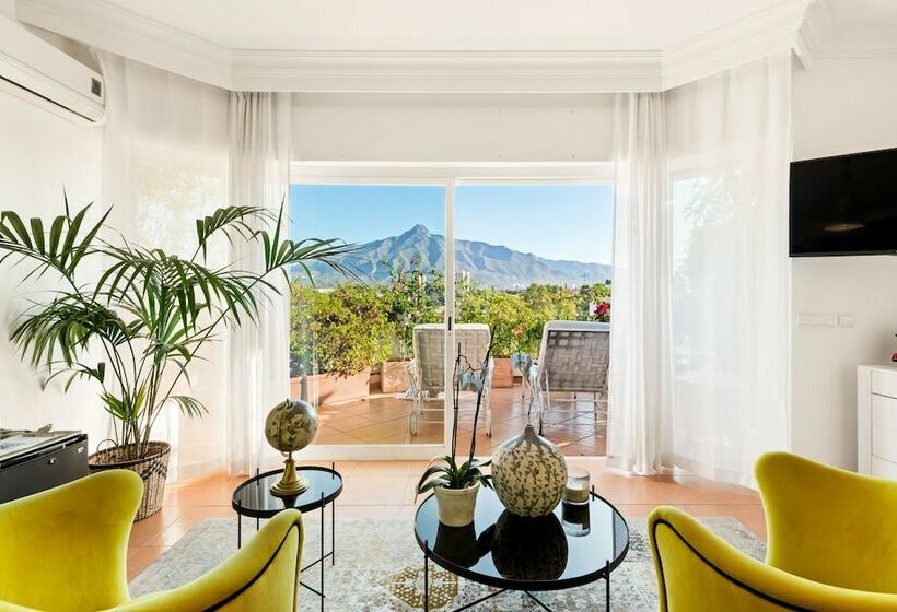 Люкс с Террасой, Molo Luxury Suites Puerto Banus