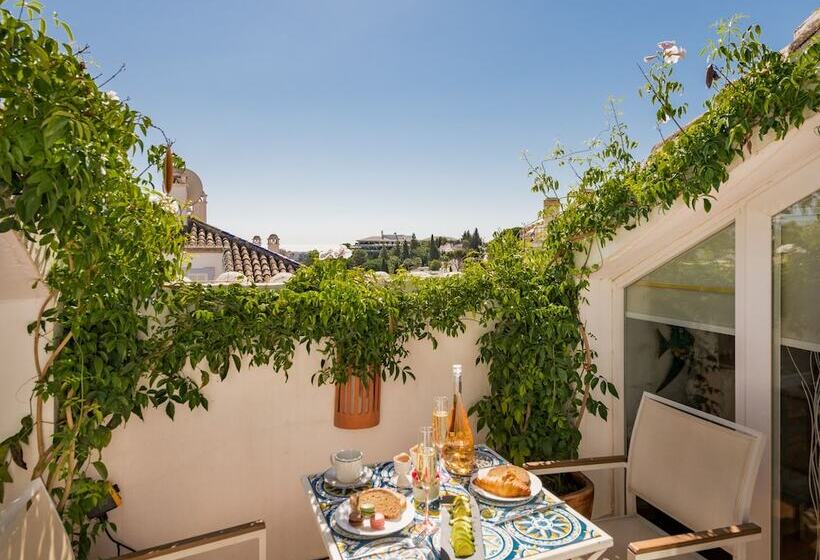 غرفة ديلوكس مزودة بشرفة, Molo Luxury Suites Puerto Banus