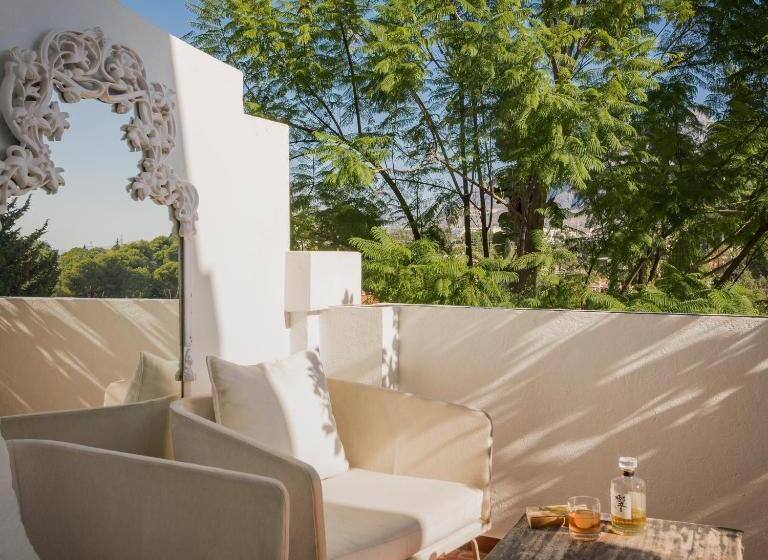 جناح جونيور مزوَّد بتراس, Molo Luxury Suites Puerto Banus
