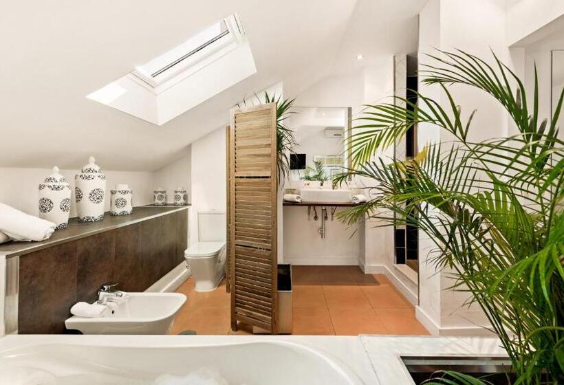 غرفة قياسية مزوَّدة بجاكوزي, Molo Luxury Suites Puerto Banus