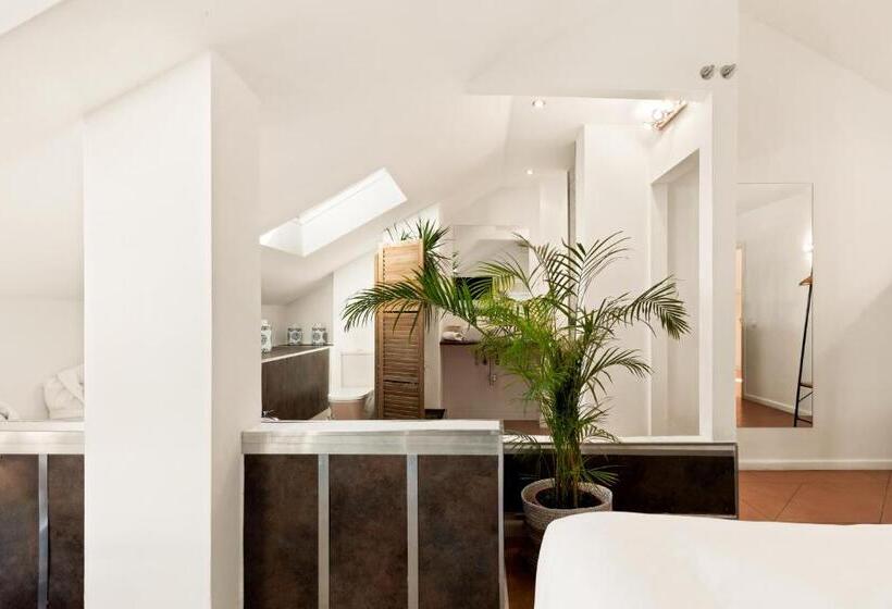 غرفة قياسية مزوَّدة بجاكوزي, Molo Luxury Suites Puerto Banus