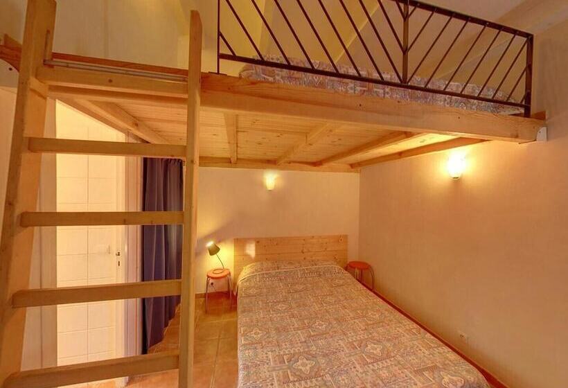 标准工作室, Le Maquis Plage