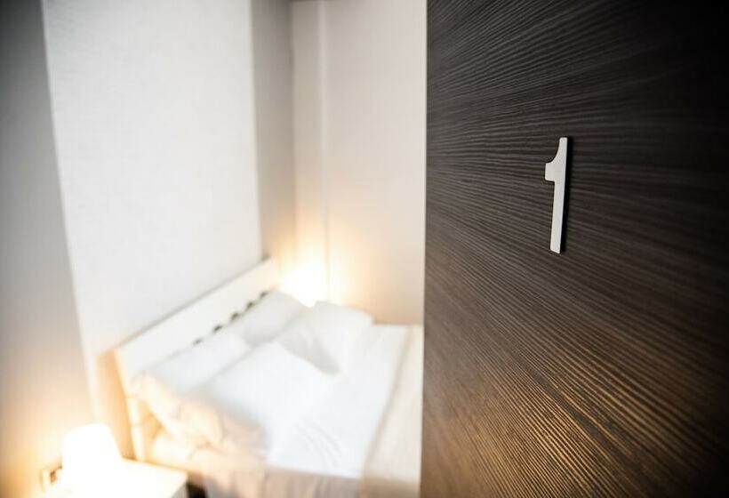 اتاق راحتی, B&b Paradise