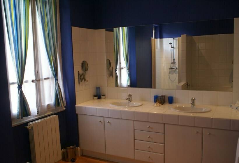 标准间, Villa Bellevue