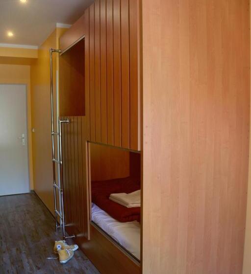 공동 객실, Do Step Inn Central   Self Service Hostel