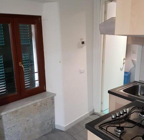 إستديو عائلى, Brezza Marina