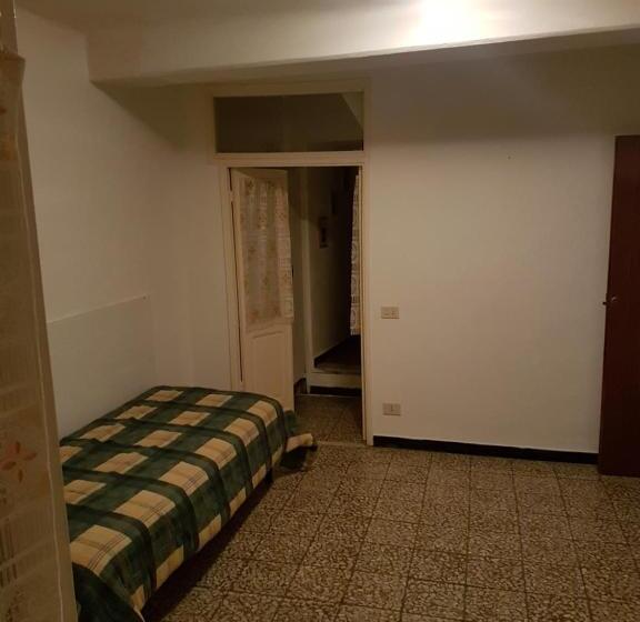 شقة غرفة واحدة, Brezza Marina