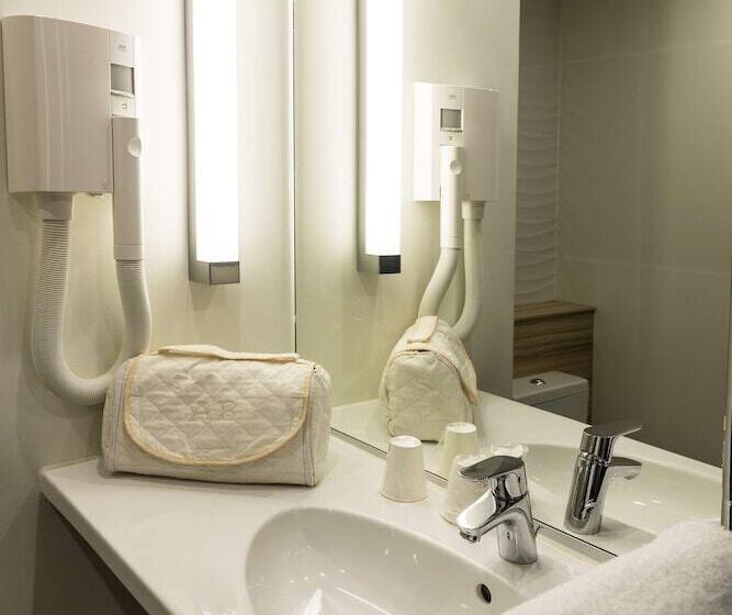 اتاق استاندارد, Campanile Le Mans Centre  Gare