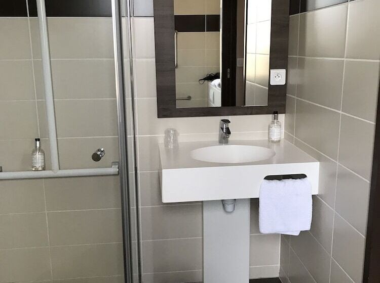 Номер Стандарт Вид на Озеро, Hôtel Evian Express Terminus