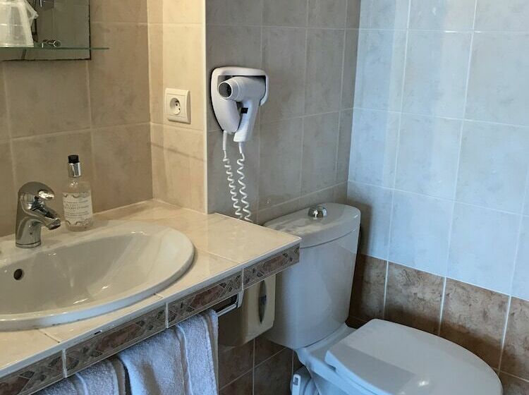 Номер Стандарт, Hôtel Evian Express   Terminus