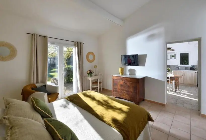 Duplex-huone, Les Mazets De Marie De Jules
