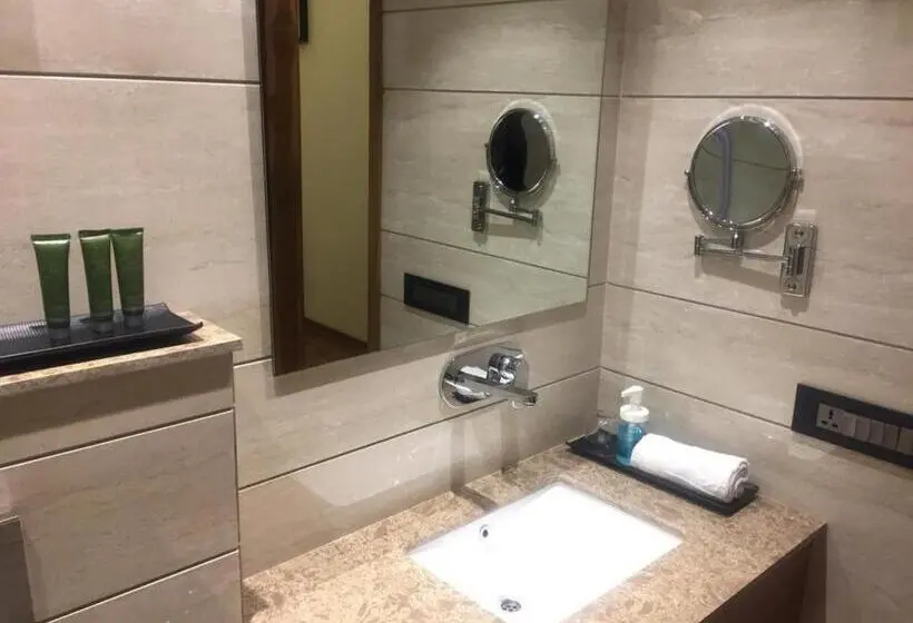 اتاق استاندارد, Midtown Grand