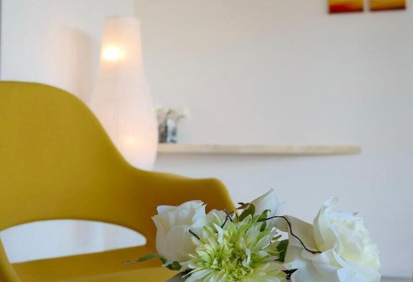 غرفة قياسية سرير كينج لذوى الإحتياجات الخاصة, Villa Lascaux, Maison D Hôtes