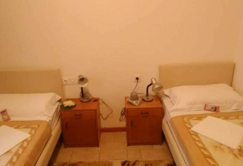 اتاق استاندارد برای معلولان, Domus Damar