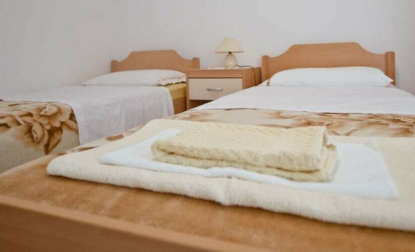 اتاق استاندارد, Domus Damar